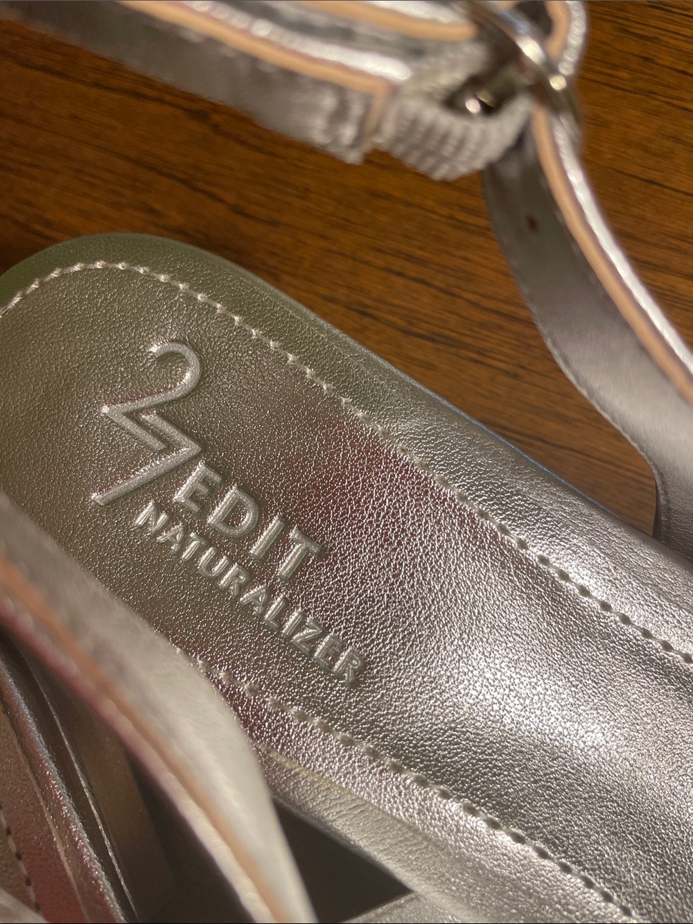 Naturalizer Silver Pointed-Toe Slingback Mules with Bow Accent 27 edit - Picture 3 of 5